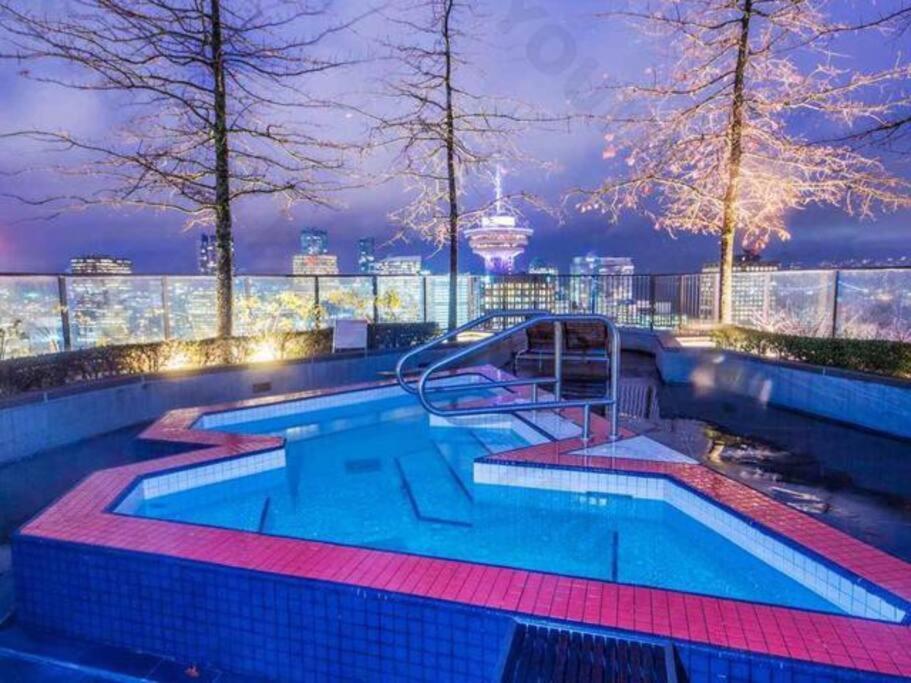 Central Luxury Apartment With Best City Views! Vancouver Exterior foto