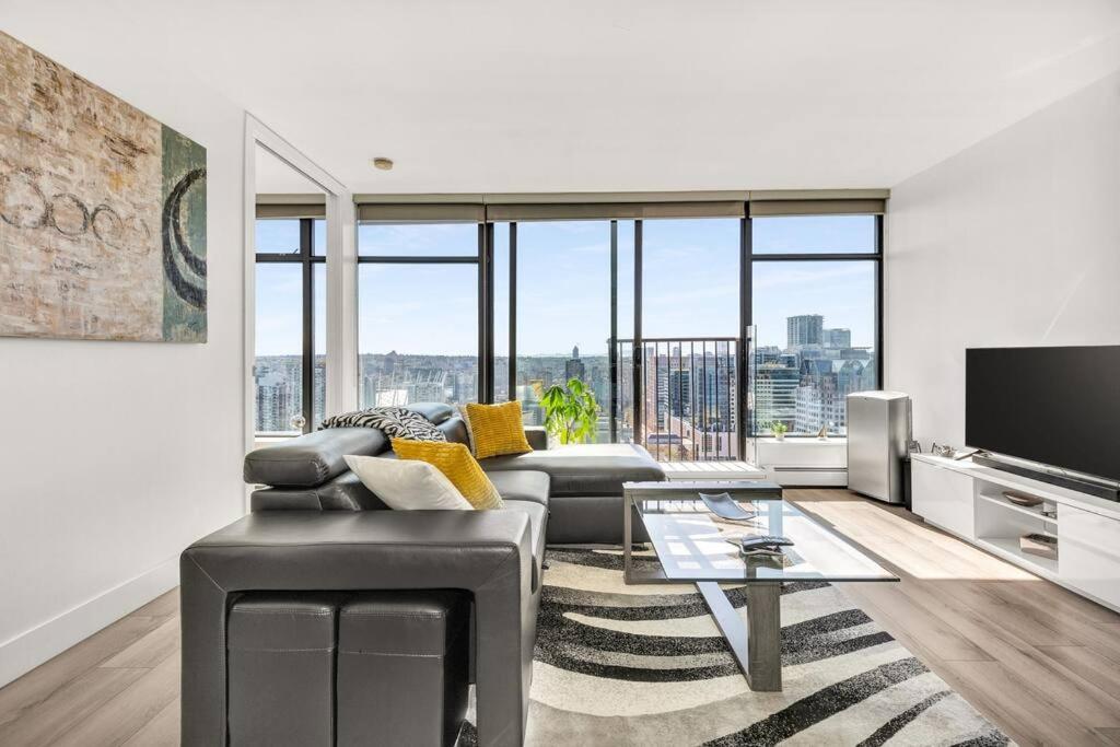 Central Luxury Apartment With Best City Views! Vancouver Exterior foto